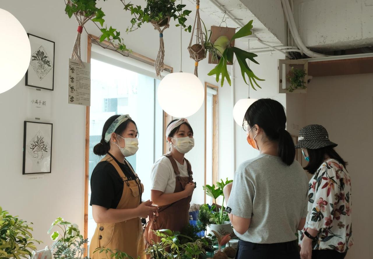 Norden Ruder Hostel Taichung Bagian luar foto