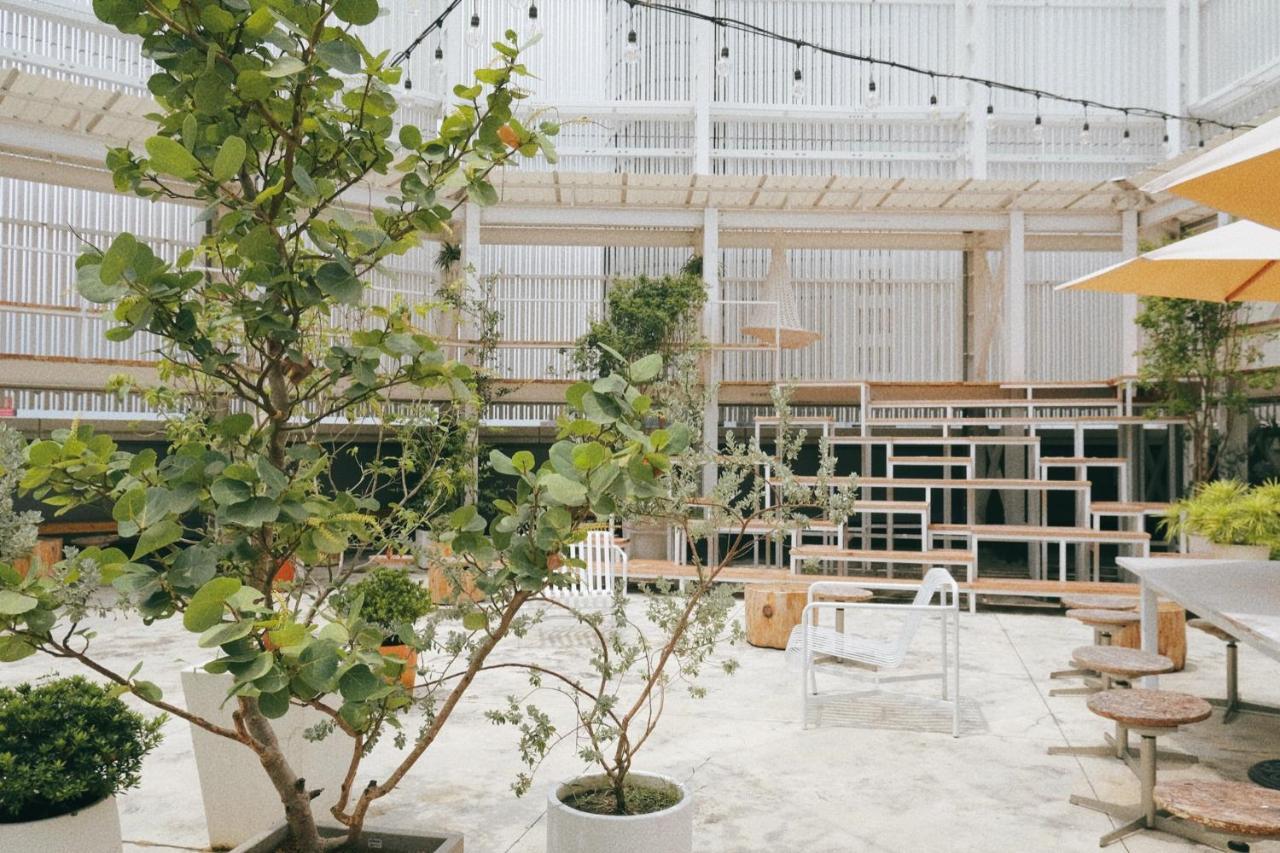 Norden Ruder Hostel Taichung Bagian luar foto
