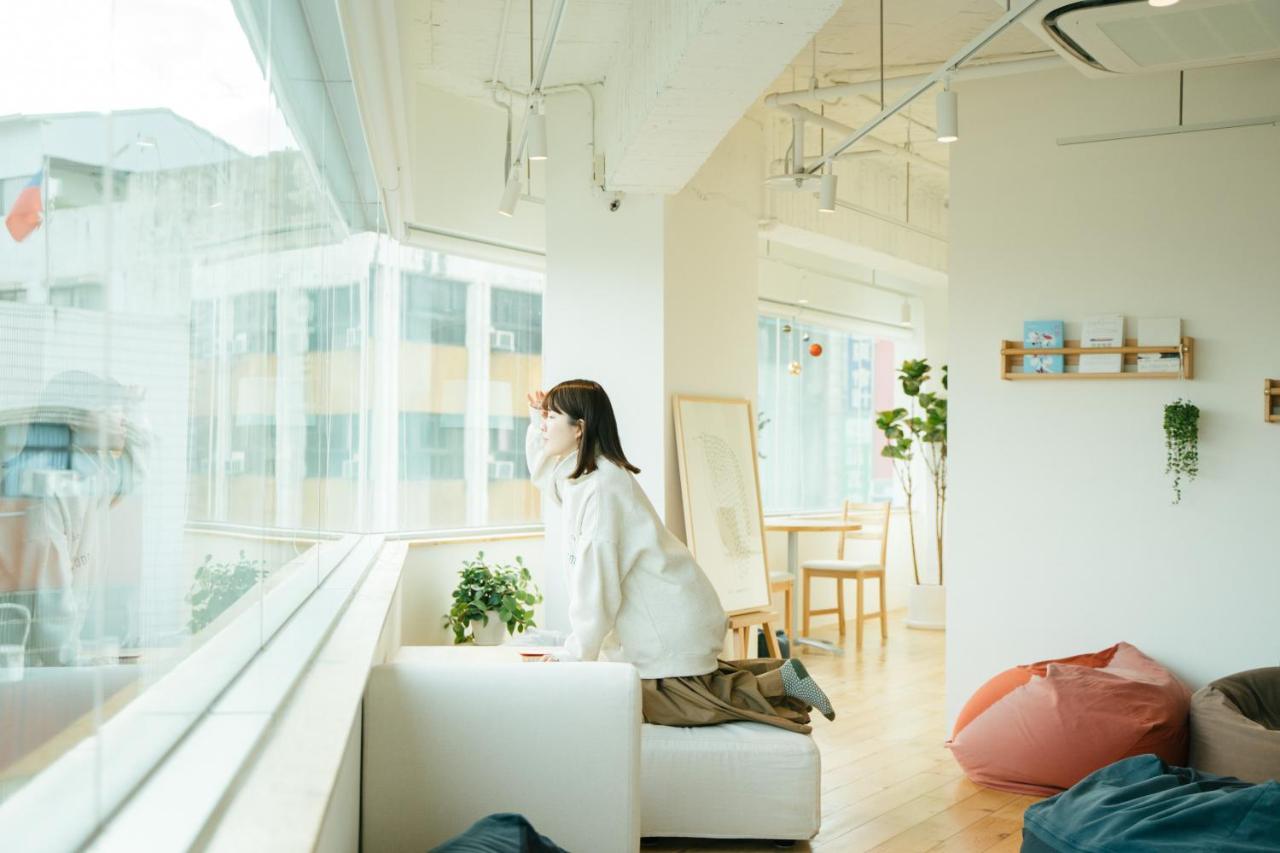 Norden Ruder Hostel Taichung Bagian luar foto
