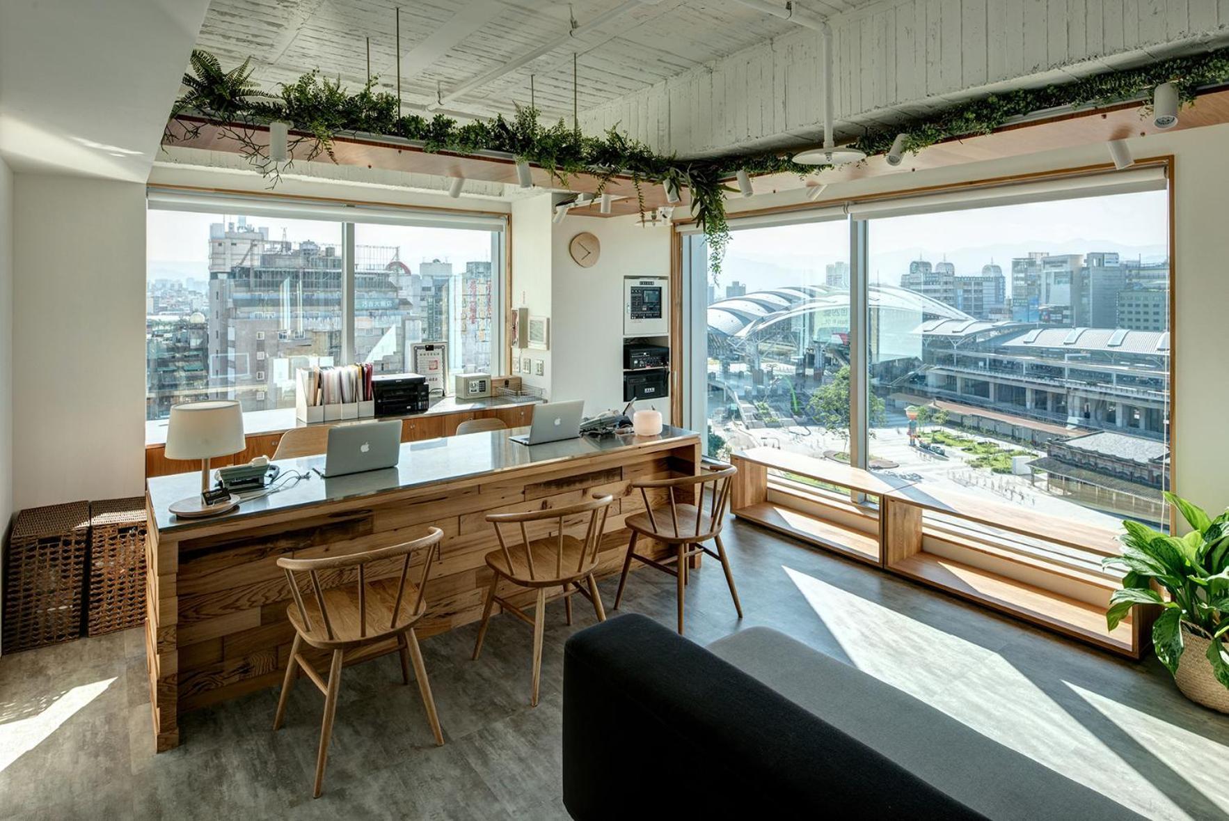 Norden Ruder Hostel Taichung Bagian luar foto