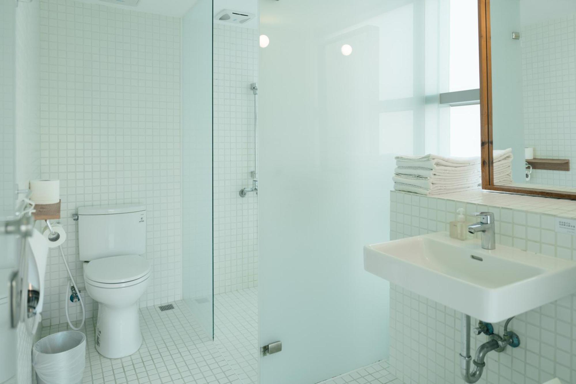 Norden Ruder Hostel Taichung Bagian luar foto