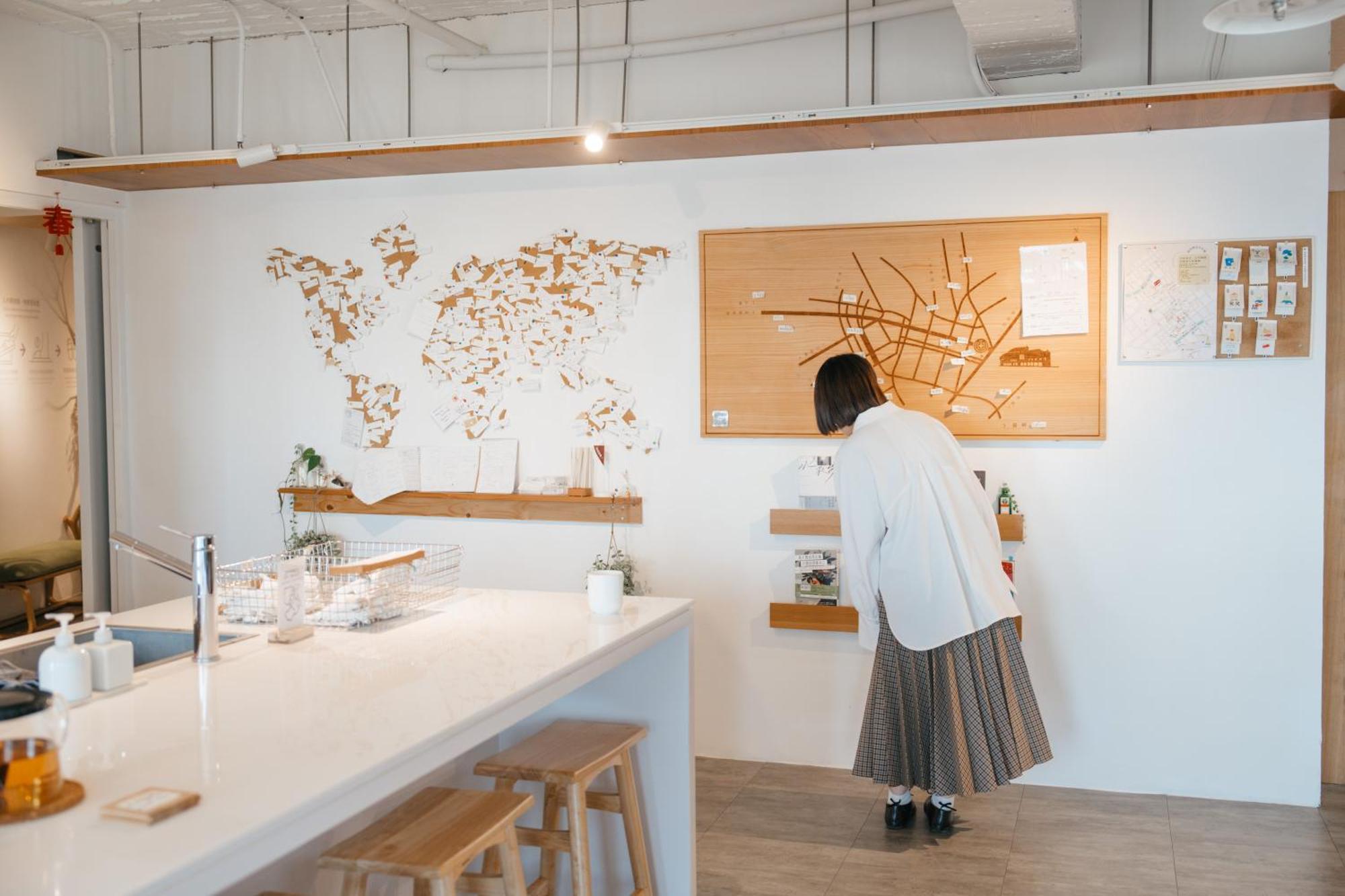 Norden Ruder Hostel Taichung Bagian luar foto