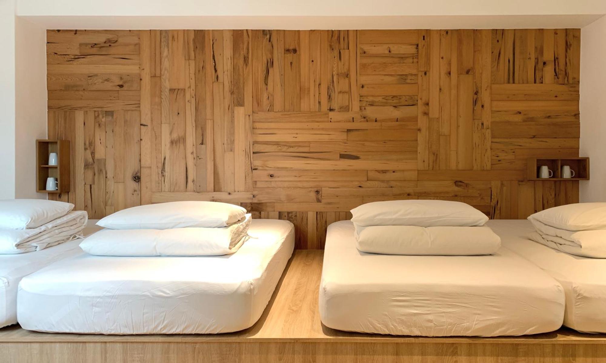 Norden Ruder Hostel Taichung Bagian luar foto