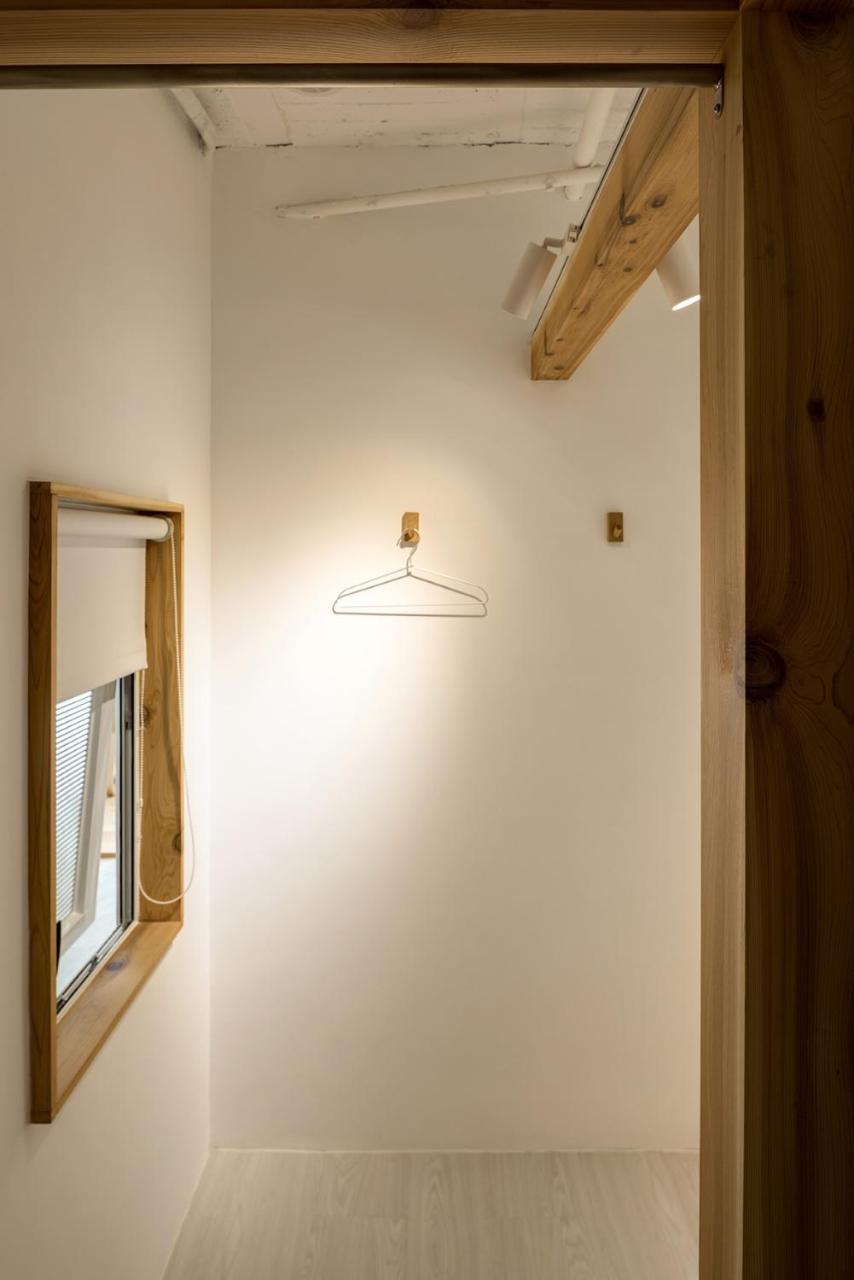Norden Ruder Hostel Taichung Bagian luar foto